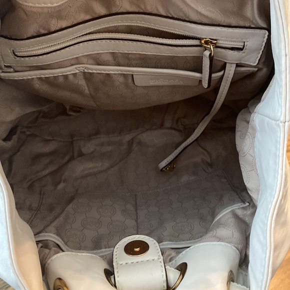 Michael Kors white shoulder bag - Picture 2 of 2